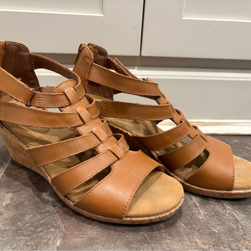 Rockport Trutech Brown Wedge Sandals size 9